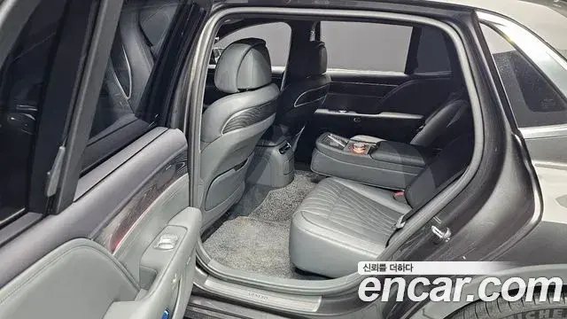 Genesis G90 2022 — Şəkil 14/30