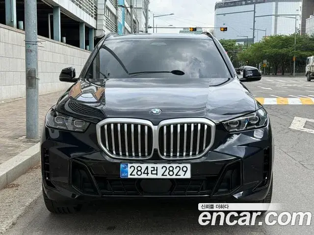 BMW X5 2025 — Фото 1/20