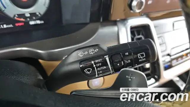 Kia Sorento 2021 — Фото 19/20