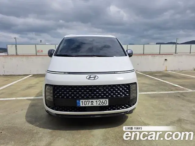 Hyundai Staria 2025 — ფოტო 6/19