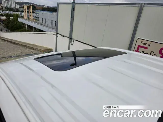 Hyundai Staria 2025 — ფოტო 10/19
