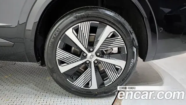 Renault Samsung Grand Koleos 2025 — Photo 23/30