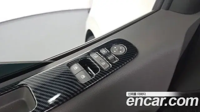 Hyundai Staria 2023 — Photo 11/36
