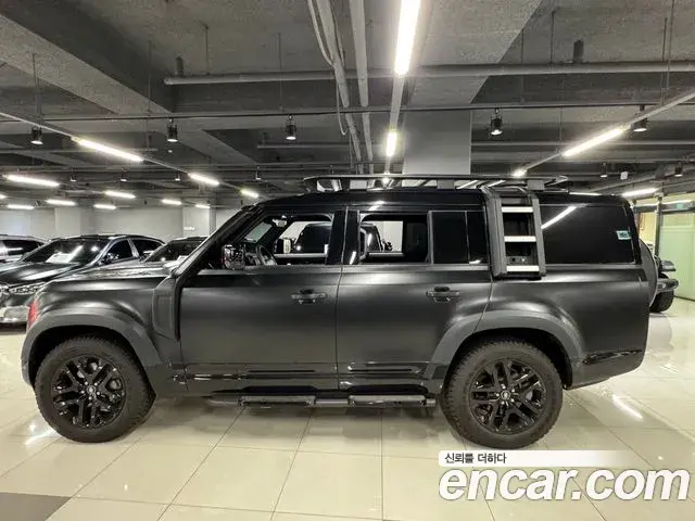 Land Rover Defender 2024 — Photo 13/19