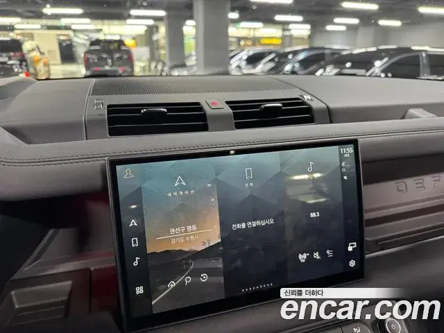 Land Rover Defender 2024 — Photo 9/19