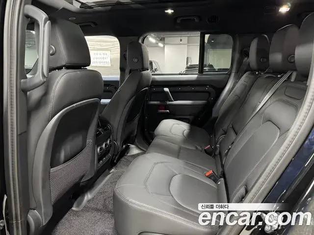 Land Rover Defender 2024 — Photo 15/19