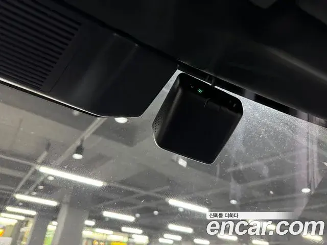 Land Rover Defender 2024 — Photo 5/19