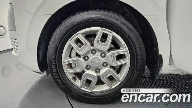Hyundai Staria 2023 — Şəkil 10/20