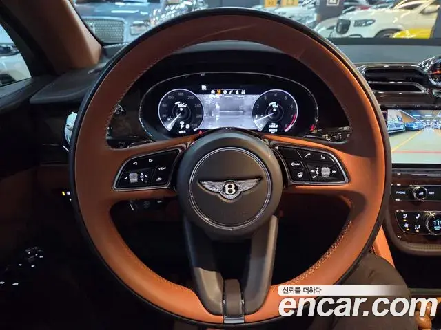 Bentley Bentayga 2021 — Photo 10/20