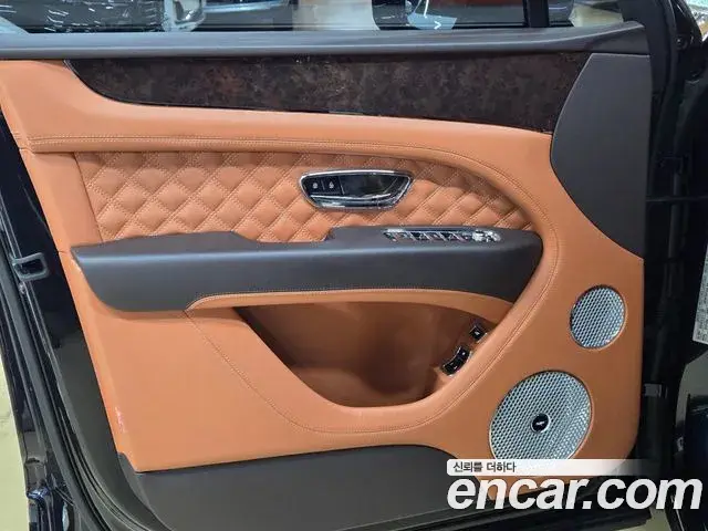 Bentley Bentayga 2021 — Photo 5/20