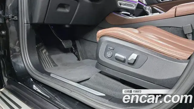 BMW X5 2022 — ფოტო 14/20