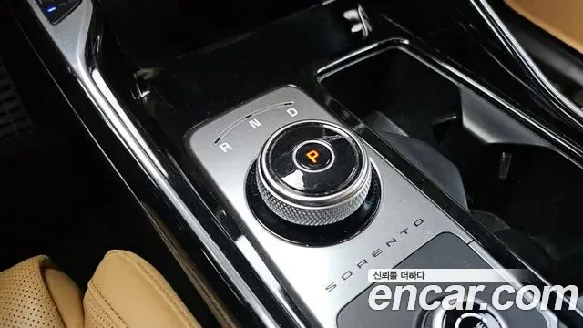Kia Sorento 2020 — Photo 11/36