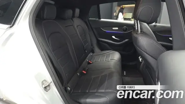 Mercedes-Benz GLC-Class 2020 — Şəkil 23/32