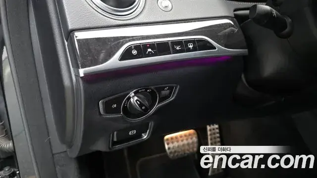 Mercedes-Benz S-Class 2018 — Şəkil 26/30