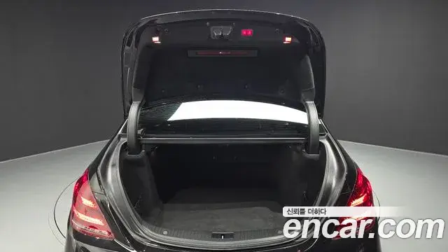 Mercedes-Benz S-Class 2018 — Şəkil 21/30