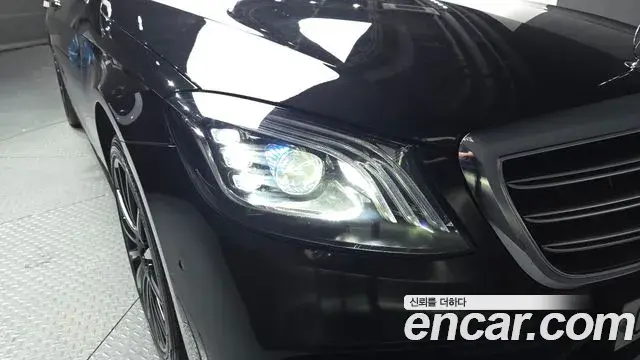 Mercedes-Benz S-Class 2018 — Şəkil 16/30