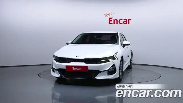 Kia K5 2020 — Şəkil 10/20