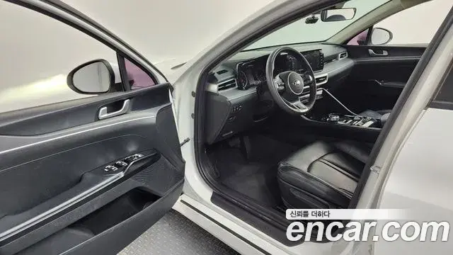 Kia K5 2020 — Şəkil 7/20