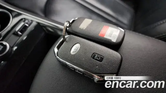 Kia K5 2020 — Şəkil 19/20