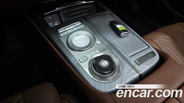 Genesis G80 2021 — Photo 26/38