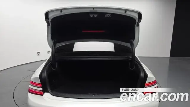 Genesis G80 2021 — Photo 33/38
