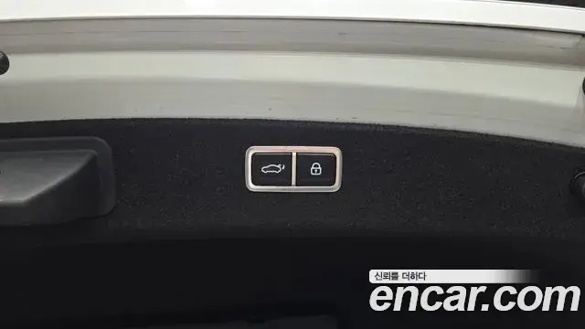 Genesis G80 2021 — Photo 17/38