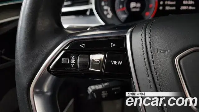 Audi A8 2019 — ფოტო 7/43