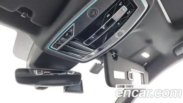 Audi A8 2019 — ფოტო 13/43