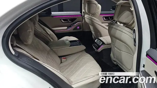 Mercedes-Benz S-Class 2023 — Photo 14/31