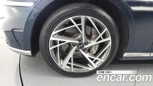 Genesis G90 2022 — ფოტო 2/38