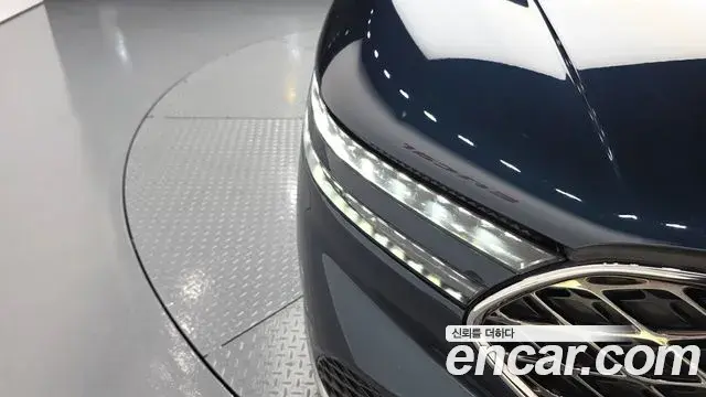 Genesis G90 2022 — ფოტო 11/38