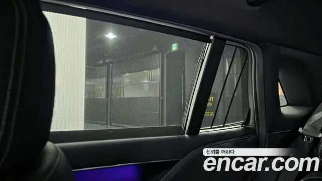 Genesis G90 2022 — ფოტო 32/38