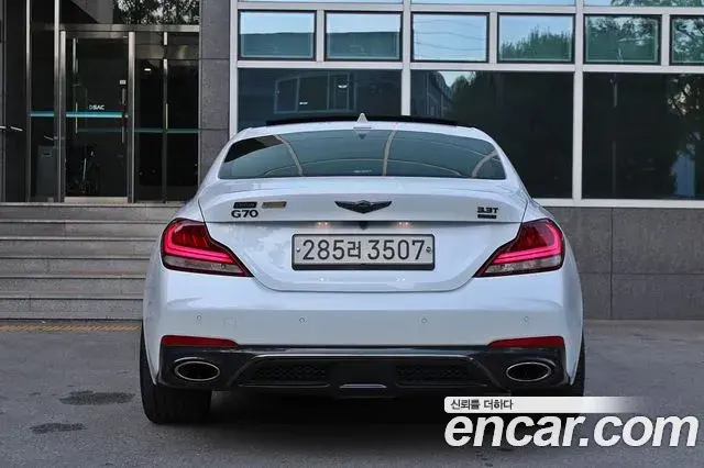 Genesis G70 2019 — Photo 11/20