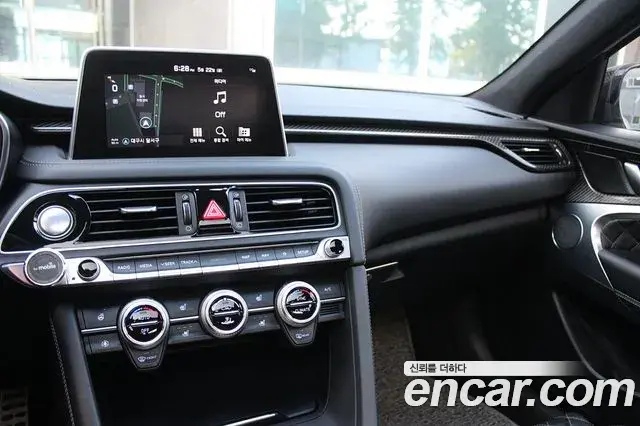 Genesis G70 2019 — Photo 17/20