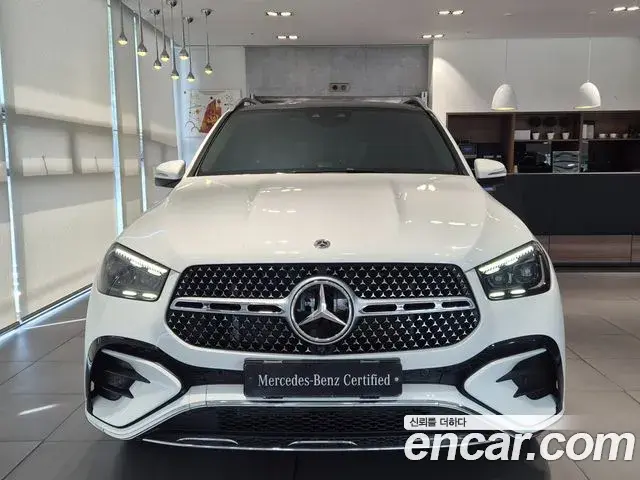 Mercedes-Benz GLE-Class 2024 — Фото 2/12