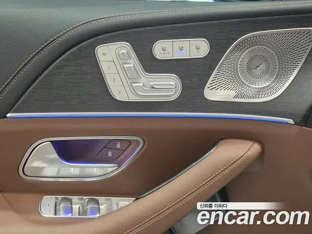 Mercedes-Benz GLE-Class 2024 — Фото 11/12