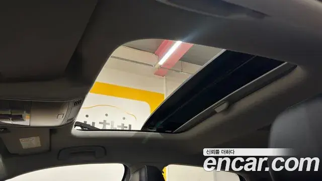 Volkswagen Jetta 2023 — Şəkil 18/19