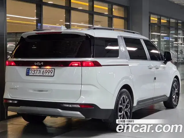 Kia Carnival 2022 — Şəkil 1/20