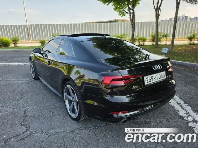 Audi A5 2019 — ფოტო 13/17