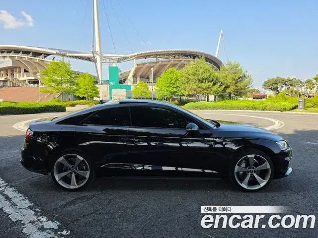 Audi A5 2019 — ფოტო 15/17