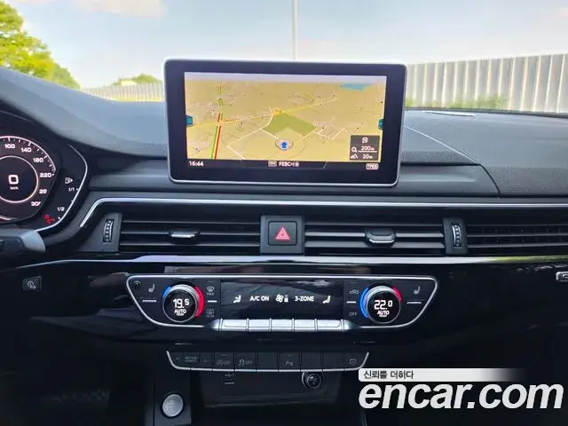 Audi A5 2019 — ფოტო 6/17