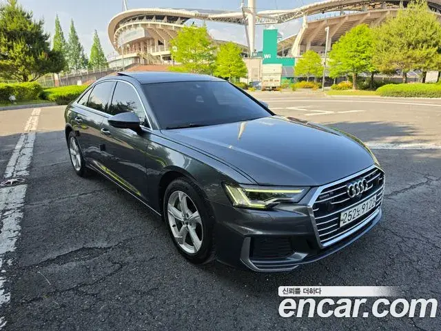 Audi A6 2019 — Şəkil 12/17
