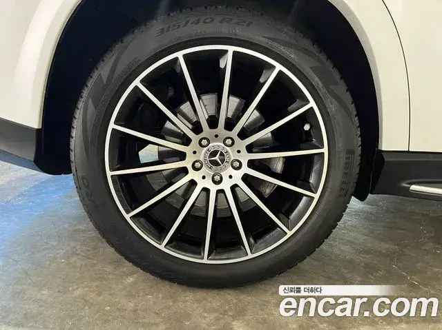 Mercedes-Benz GLE-Class 2022 — Фото 11/20