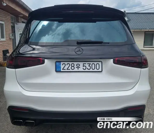 Mercedes-Benz GLS-Class 2022 — Photo 2/9