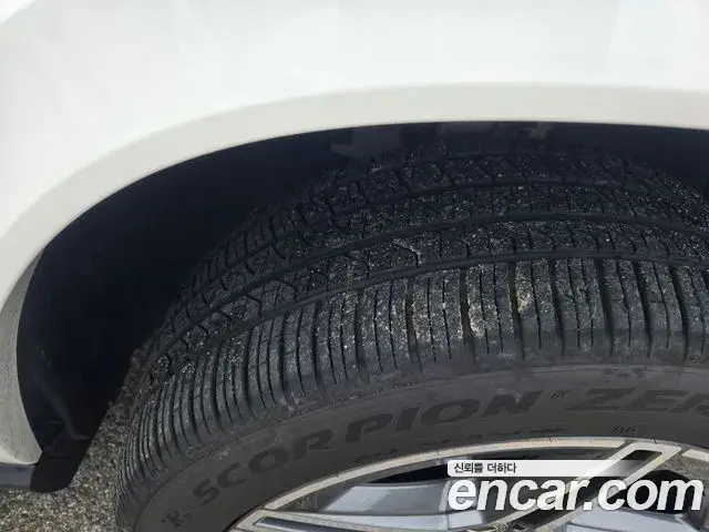 Mercedes-Benz GLS-Class 2022 — Photo 1/9