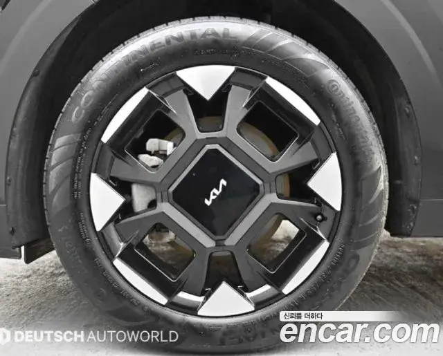 Kia Carnival 2024 — Şəkil 8/20