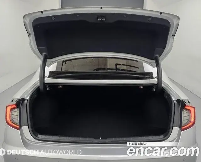 Hyundai Sonata Hybrid 2023 — ფოტო 6/20