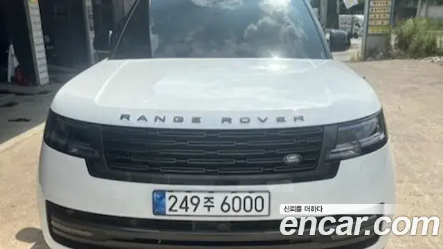 Land Rover Range Rover 2024 — ფოტო 2/7