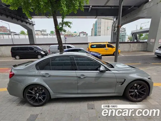 BMW M3 2018 — ფოტო 7/17