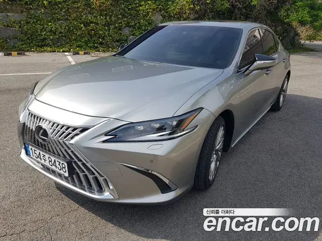 Lexus ES300h 2025 — Şəkil 2/20